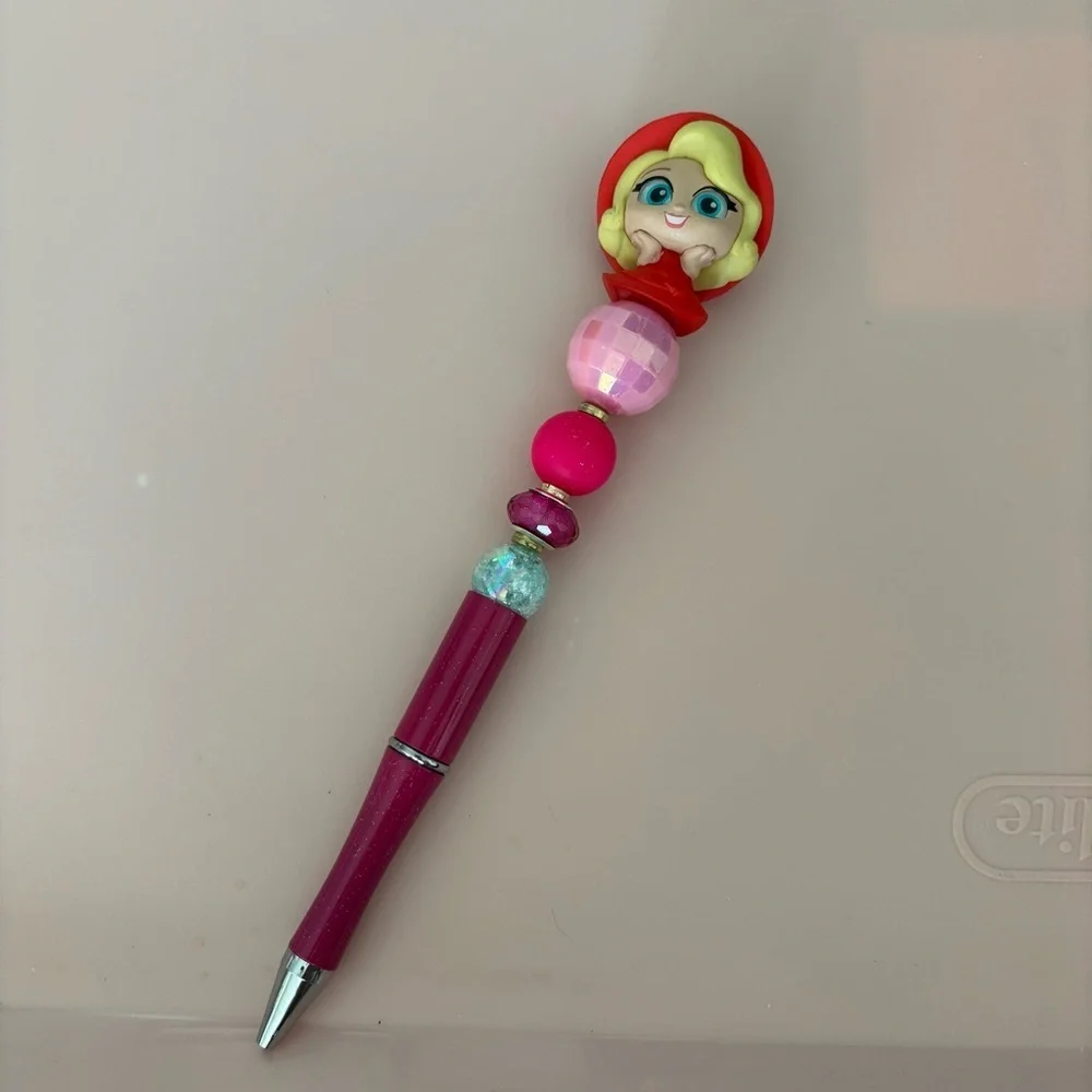Disney Doorables: The Princess and The Frog: Charlotte red handmade beaded pen